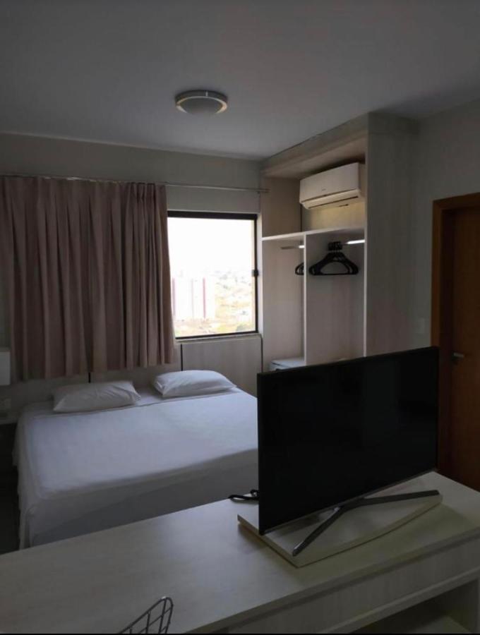 Flat Golden Dolphin Supreme - Com Roupas De Cama -Nao Aceitamos Pet - Utenstilios De Cozinha - Cama Super King Caldas Novas Esterno foto